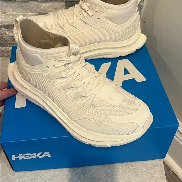 New!! Hoka women's kawana mid sneakers - Picture 2 of 14